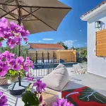 Villa Porto Manera, Summer House Sevid