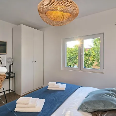 Villa Porto Manera, Summer House Sevid