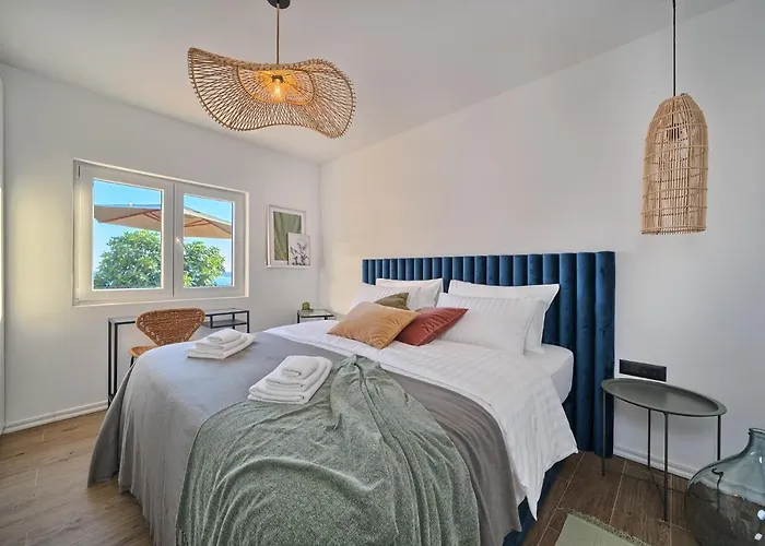 Porto Manera, Summer House Sevid *