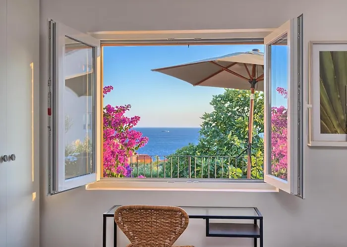 Porto Manera, Summer House Sevid *